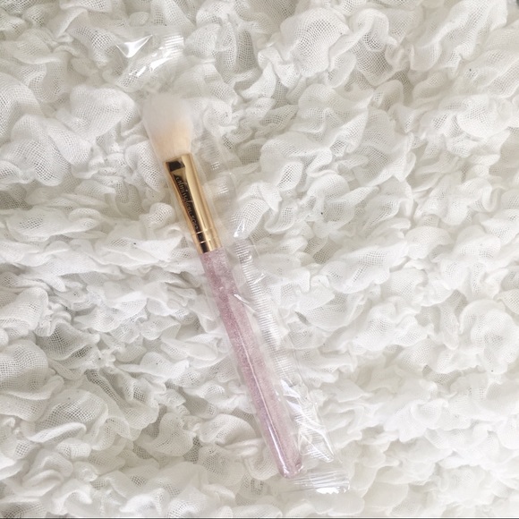 NEW makeup tools bundle - Picture 4 of 6